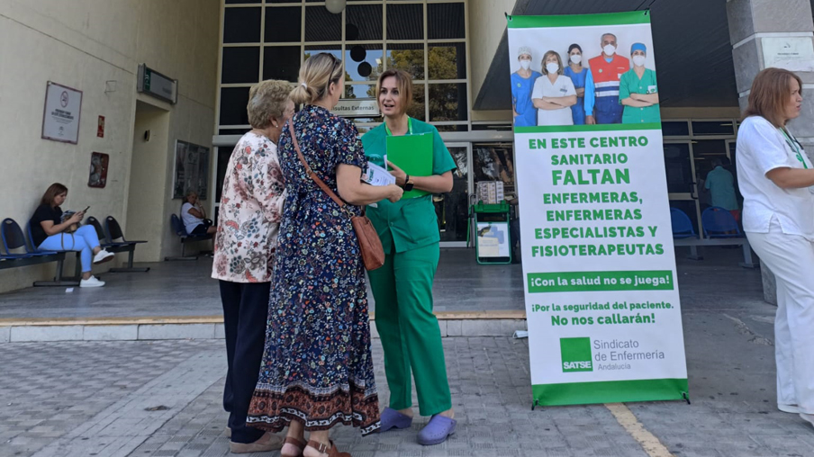 campaña informativa a ciudadanos de faltan enfermeras