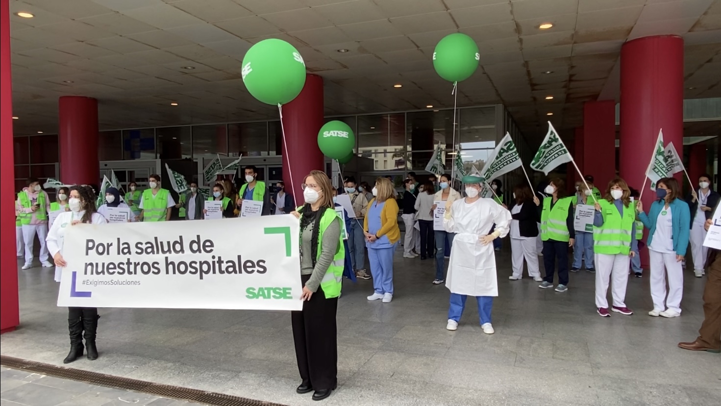 Concentración de SATSE Ceuta en el Hospital Universitario.